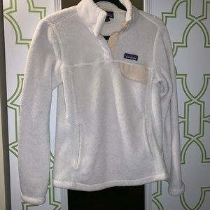 White Patagonia fleece pull over